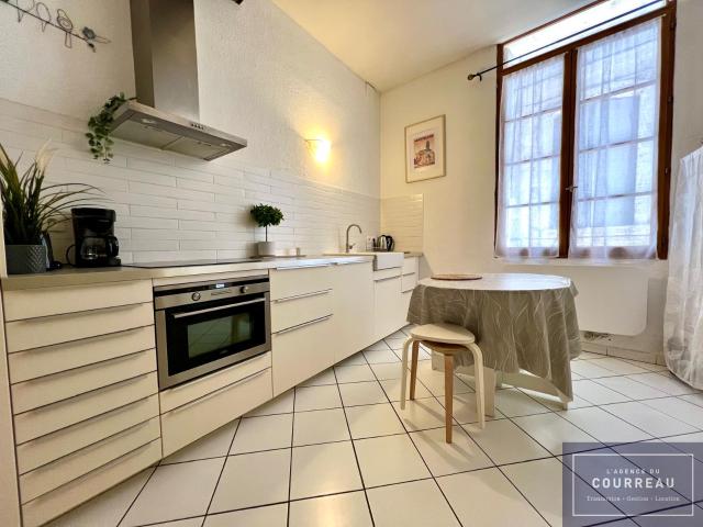 Charmant F2 de 38.90 m2 loué meublé en centre ville