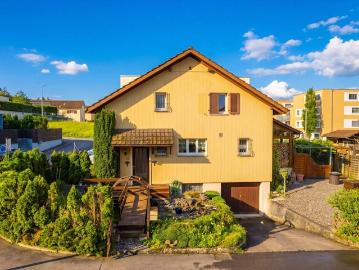 CHARMANT & FREISTEHEND 5.5 ZIMMER EINFAMILIENHAUS