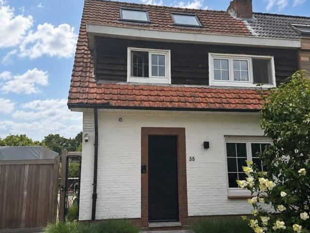 Charmant huis met 3 slaapkamers en ruime tuin