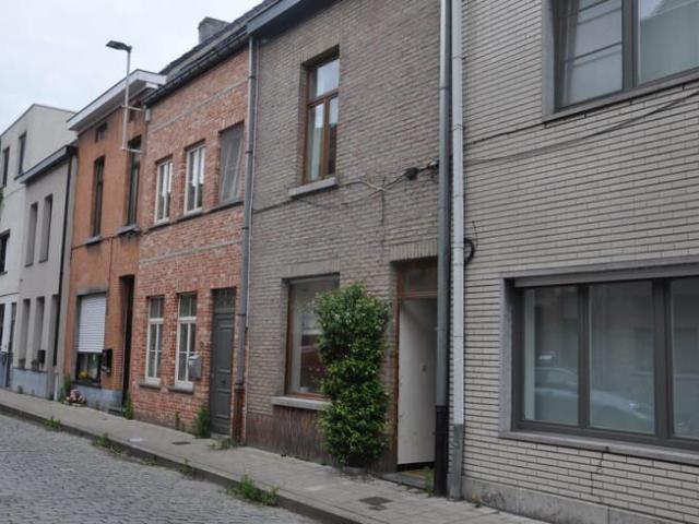 Charmant huis met 3 slaapkamers en stadstuin te Gent