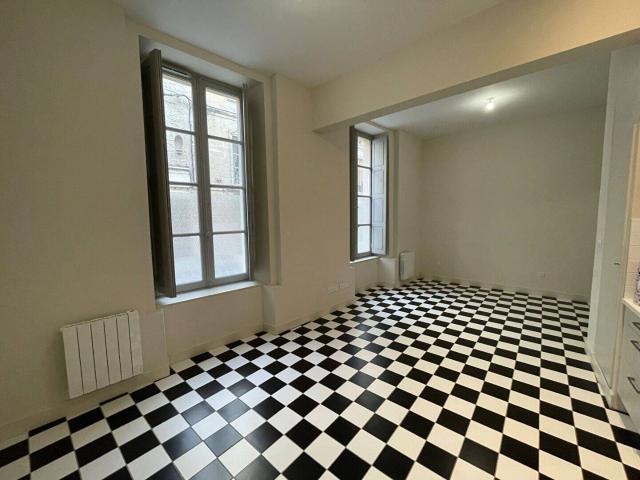 Charmant P1 34 m² Centre d'Uzes