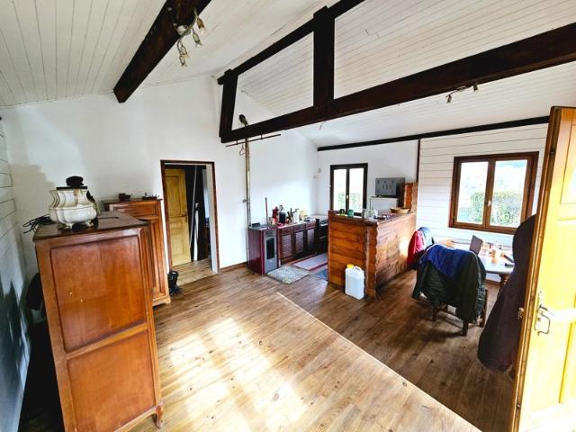 Charmant pavillon d'une chambre avec vue sur la montagne