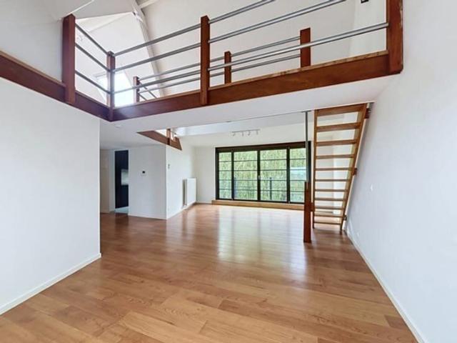 Charmant Penthouse avec Mezzanine