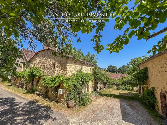 Charmant petit hameau, piscine 363m² Pays de Belvès