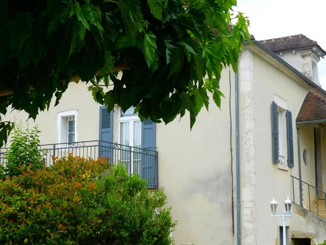Charmant Presbytere Et Sa Piscine Chauffee 180m² Deux Rivières
