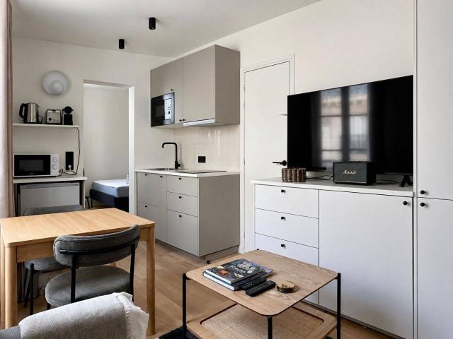 Charmant studio/T2 refait à neuf