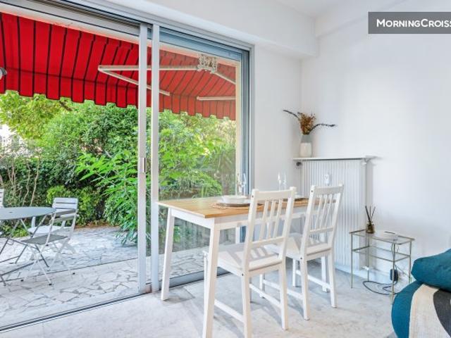 Charmant studio avec terrasse