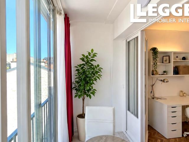Charmant Studio avec Loggia 19m² Paris 20e | Métro Jourdain Ligne 11 400m | 4ᵉ étage + ascenseur | Calme
