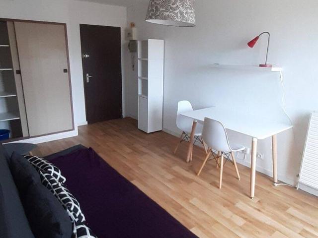 charmant studio idéalement placé et au calme