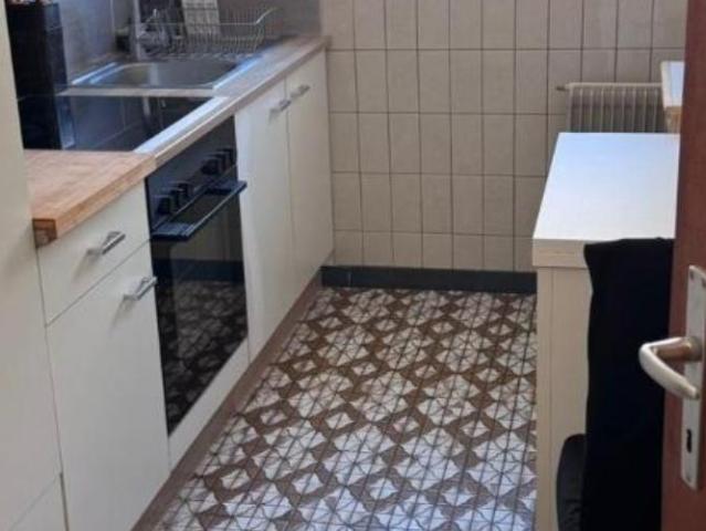 Charmant studio meublé au 4ème