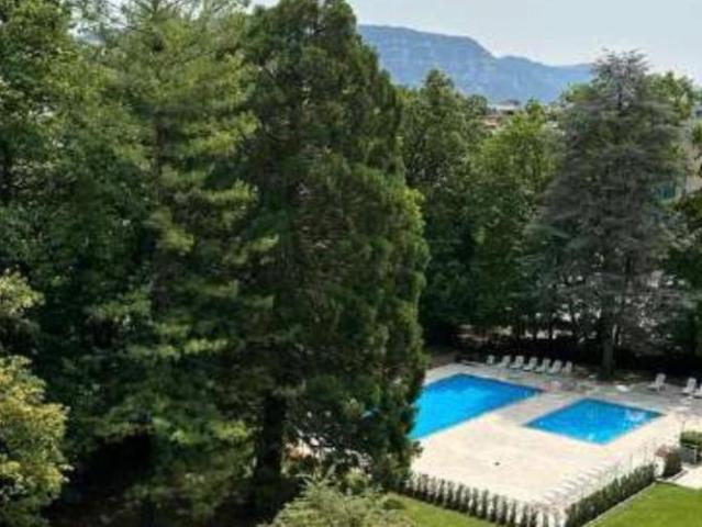 Charmant Studio Meublé de 50m² Proche de l'Ecolint