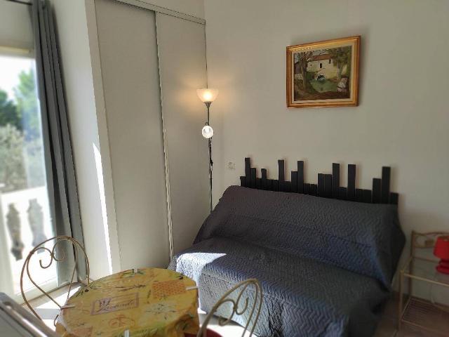 Charmant studio meublé et équipé