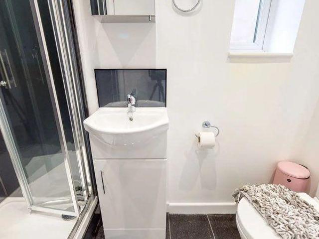 Charmant studio meublé et rénové Ivry