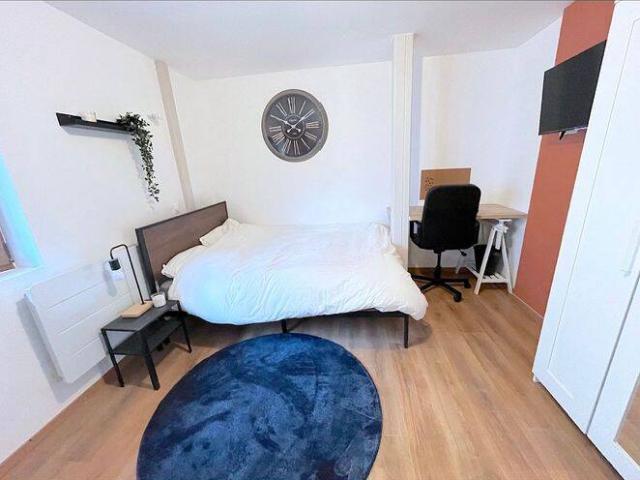 Charmant studio meublé tout équipé
