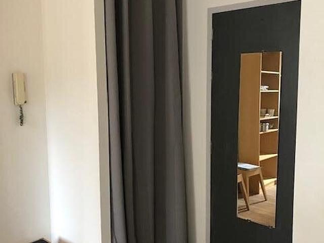Charmant studio meublé