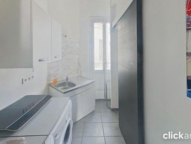 Charmant Studio Meublé 31 m² – Saint Denis Centre – Disponible Immédiatement