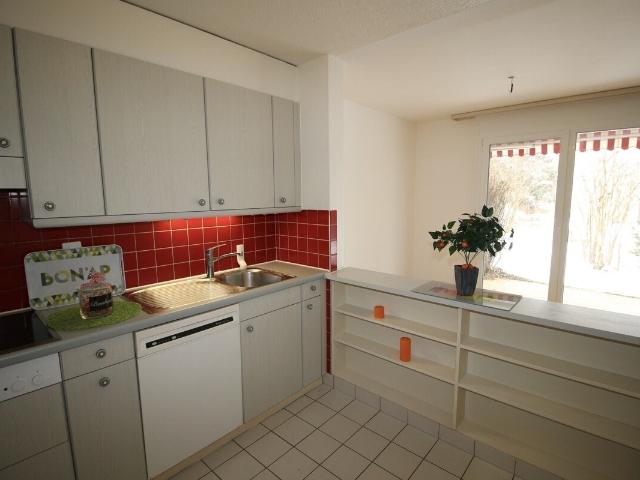 CHARMANTE 3,5 ZIMMER WOHNUNG MIT TERRASSE