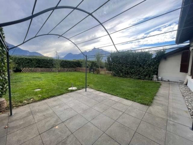 Charmante 3,5 Zimmer Wohnung mit Terrasse/Garten