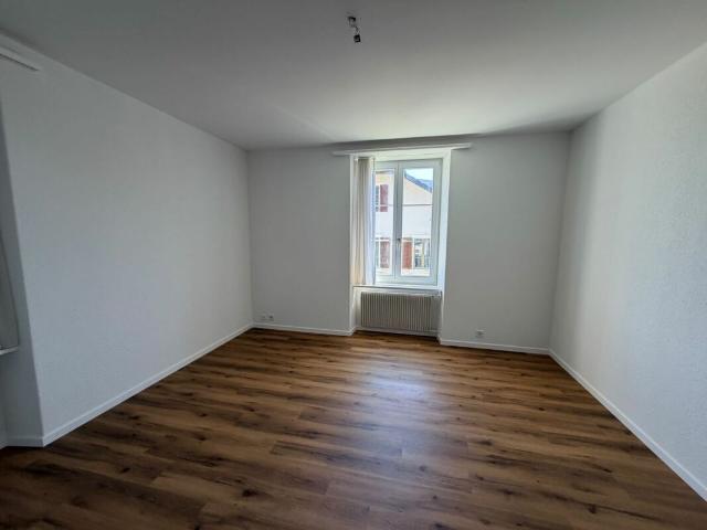 Charmante 3.5 Zimmer Wohnung mit Balkon gepflegtes Wohnen in ruhiger und sonniger Umgebung