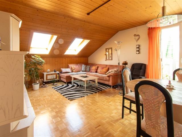 Charmante 3.5 Zimmer Wohnung mit Seesicht in Meyriez