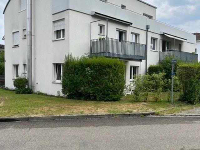 Charmante 3.5 Zimmer Wohnung an schöner Lage in Windisch