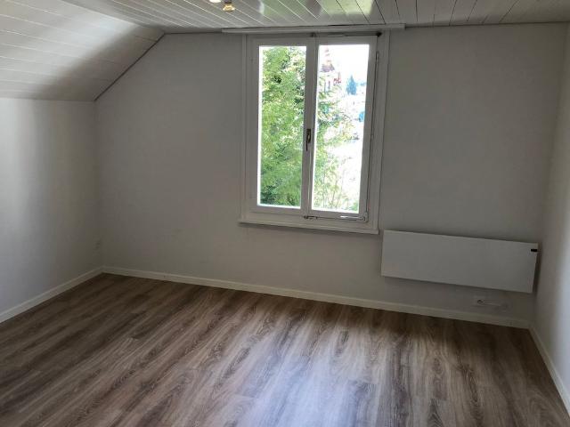 Charmante 3.5 Zimmer Wohnung in ruhiger Lage in Bütschwil