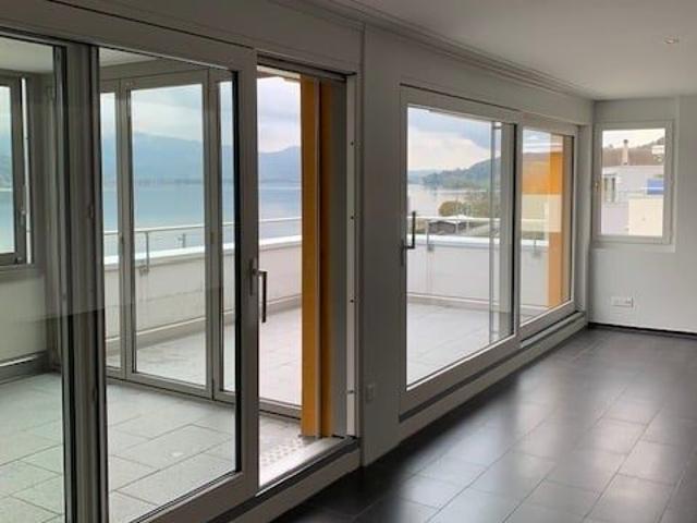 Charmante 3.5 Zimmer Attika Wohnung mit 2 Terrassen in Schmerikon