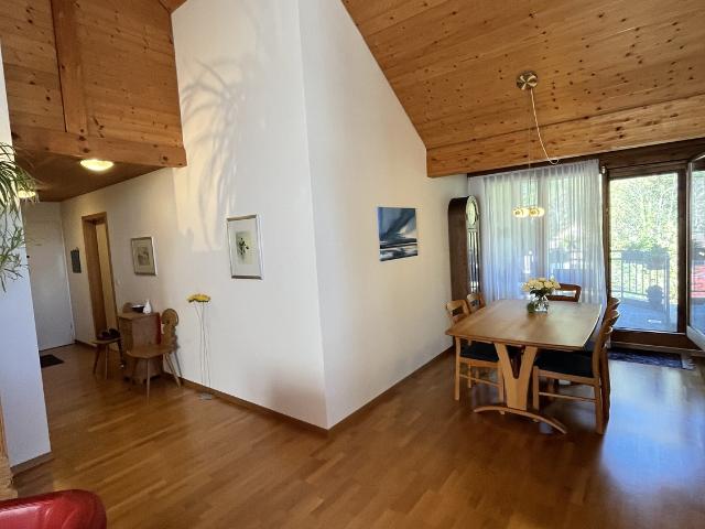 Charmante 3.5 Zimmer Dachwohnung im 4. Obergeschoss in Meiringen