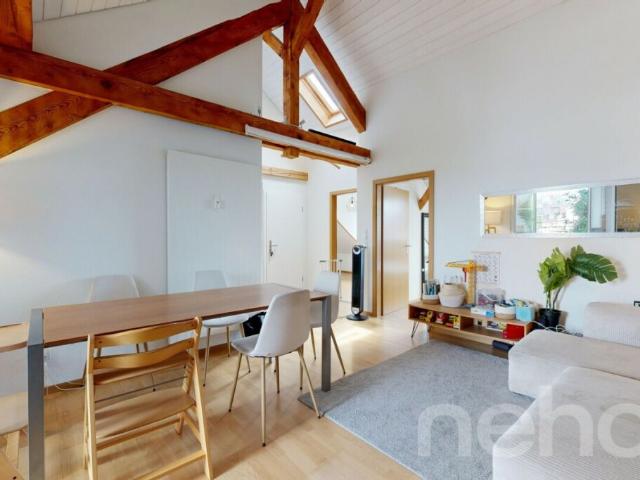 Charmante 3.5 Zimmer Dachwohnung mit Balkon an ruhiger Lage in Basel
