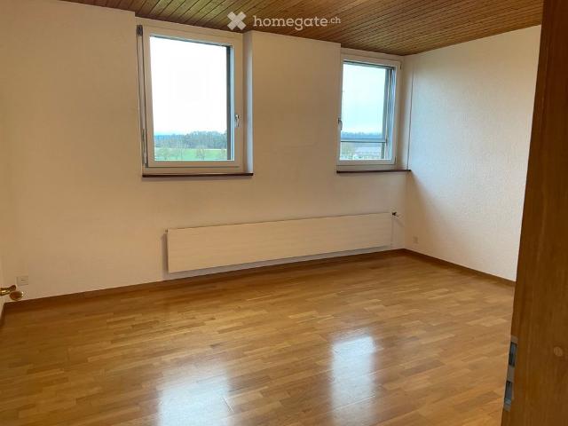 Charmante 3.5 Zimmerwohnung mit grosszügigem Grundriss