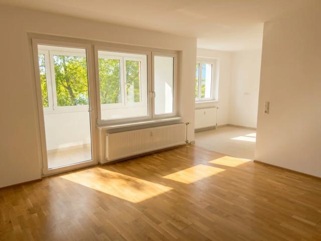 Charmante 3 Zi Wohnung mit Loggia in Steyr, 76m², Badewanne, Dusche, Fernwärme!