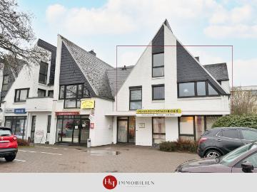 Charmante 3 Zi. DG Wohnung mit Balkon in exponierter Lage