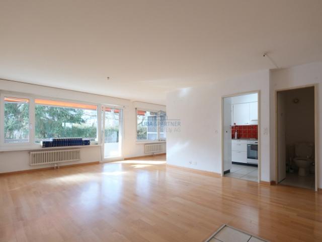 Charmante 3½ Zimmerwohnung mit grossem Balkon in Allschwil