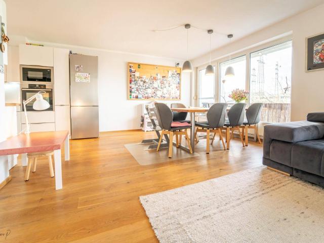 Charmante 3 Zimmerwohnung mit großem Dachboden