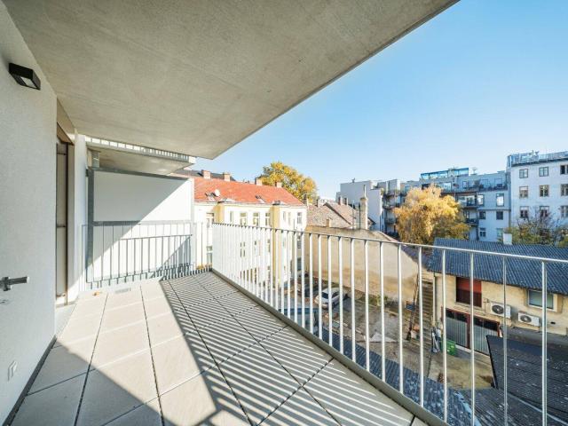 charmante 3 Zimmer Anlegerwohnung mit bodentiefen Fenstern und 2 Balkone >> Top Anbindung