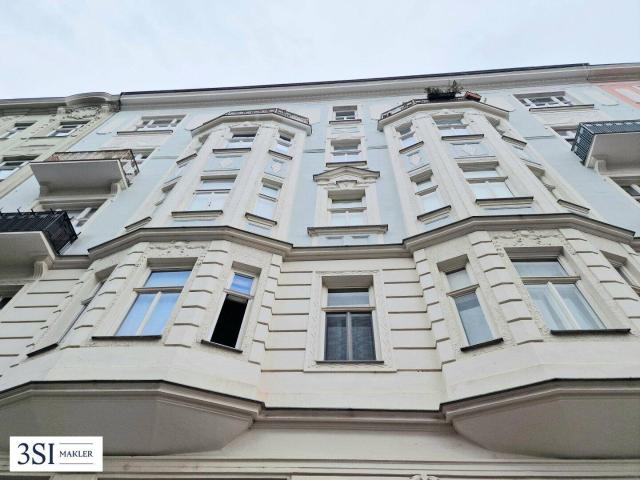 Charmante 3 Zimmer Altbauwohnung in Top Lage in der Weißgerber Straße