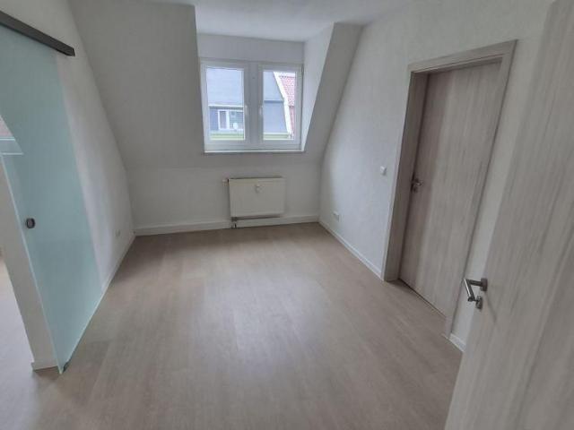 Charmante 3 Zimmer Dachgeschosswohnung – frisch kernsaniert und mit besonderem Wohnflair