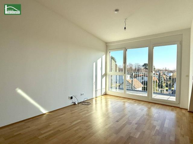 Charmante 3 Zimmer Dachgeschosswohnung inkl. Einbauküche und zwei Terrassen! Ab Juli!
