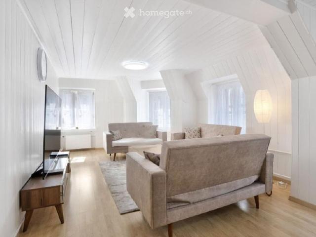 Charmante 3 Zimmer Dachwohnung in der historischen Altstadt