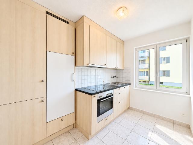 Charmante 3 Zimmer Erdgeschosswohnung mit Balkon in Langenthal