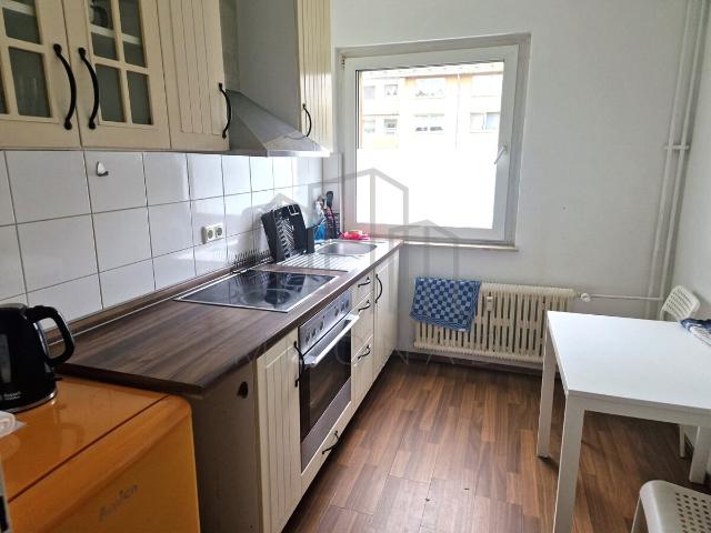 Charmante 3 Zimmer Erdgeschosswohnung mit Balkon und Einbauküche
