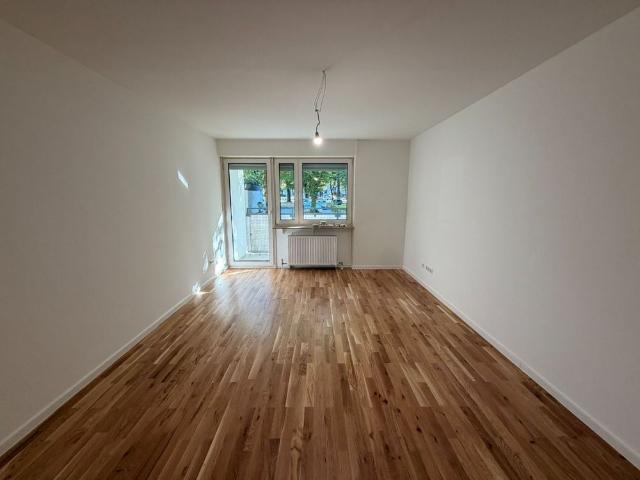 Charmante 3 Zimmer Erdgeschosswohnung in Englschalking