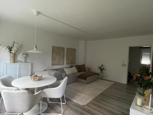 Charmante 3 Zimmer Erdgeschosswohnung in Köln Zündorf