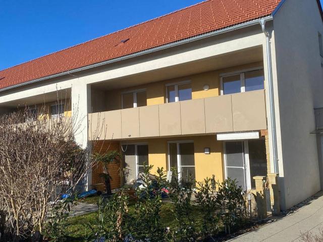Charmante 3 Zimmer Wohnung im 1. OG mit Loggia und mitvermietete Einbauküche, Obergoggitsch 53/9 geförderte Miete ODER geförderte Miete mit Kaufoption 3 Zimmer
