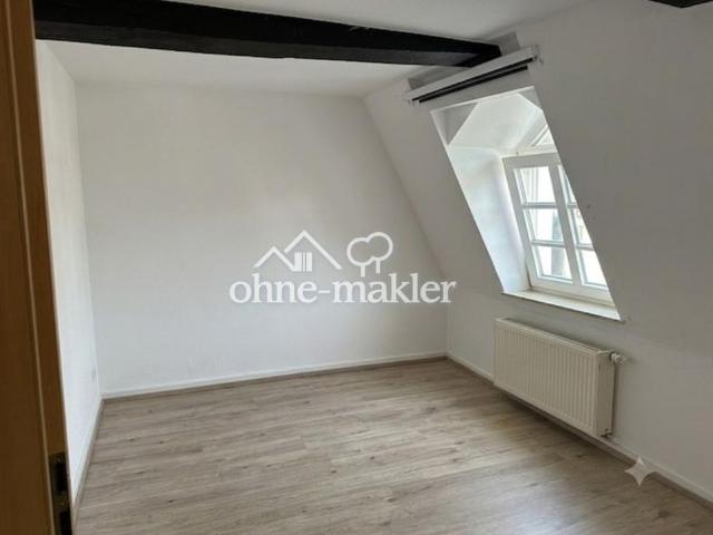 Charmante 3 Zimmer Wohnung im denkmalgeschützten Fachwerkhaus ca. 1800 zu vermieten