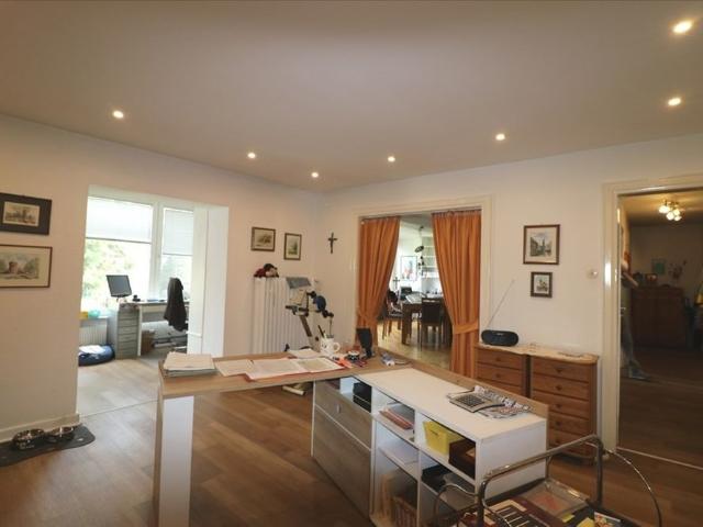 Charmante 3 Zimmer Wohnung im Erdgeschoss mit Terrasse & Garten in KR Inrath, Inrather Str