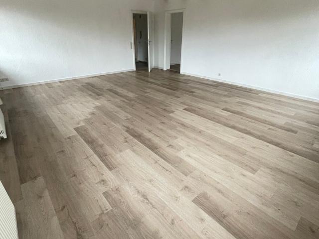 Charmante 3 Zimmer Wohnung in Vellberg/Groß Altdorf, Einbauküche, Stellplatz