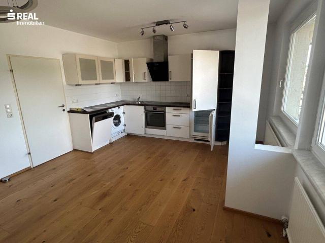 Charmante 3 Zimmer Wohnung in zentraler Lage