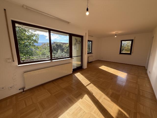 CHARMANTE 3 ZIMMER WOHNUNG IN RUHIGER LAGE IN HESSENTAL