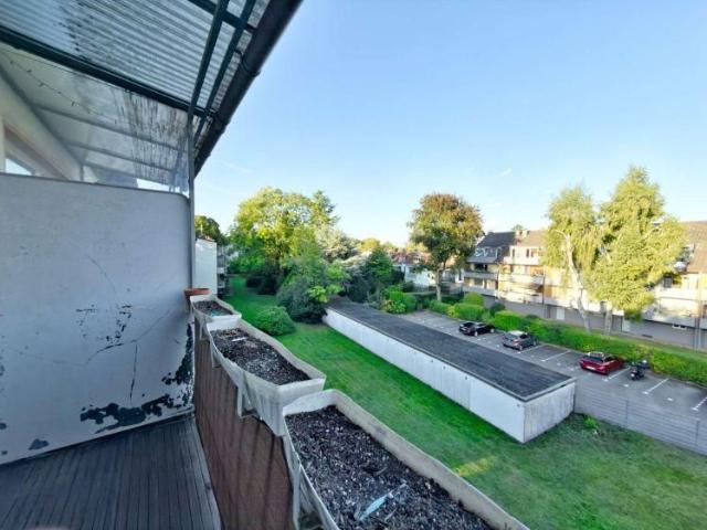 Charmante 3 Zimmer Wohnung mit Balkon in Bremen Woltmershausen